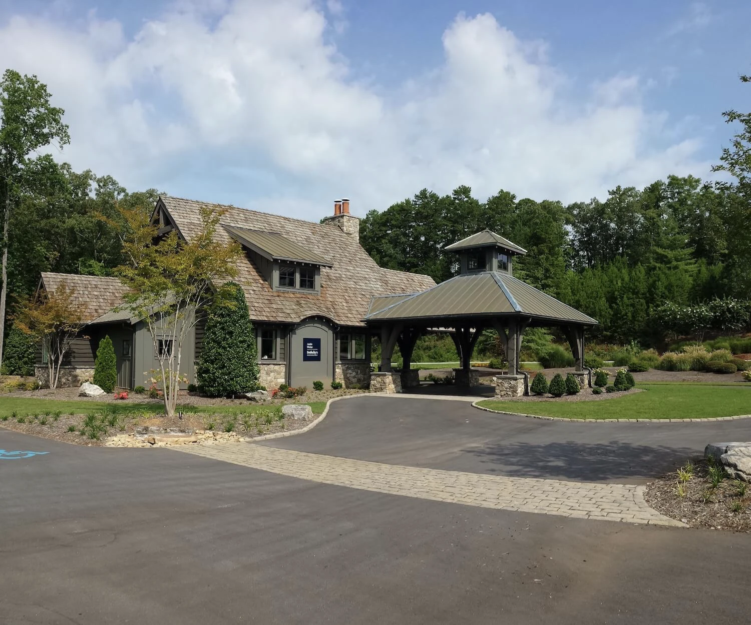 Government Buildings